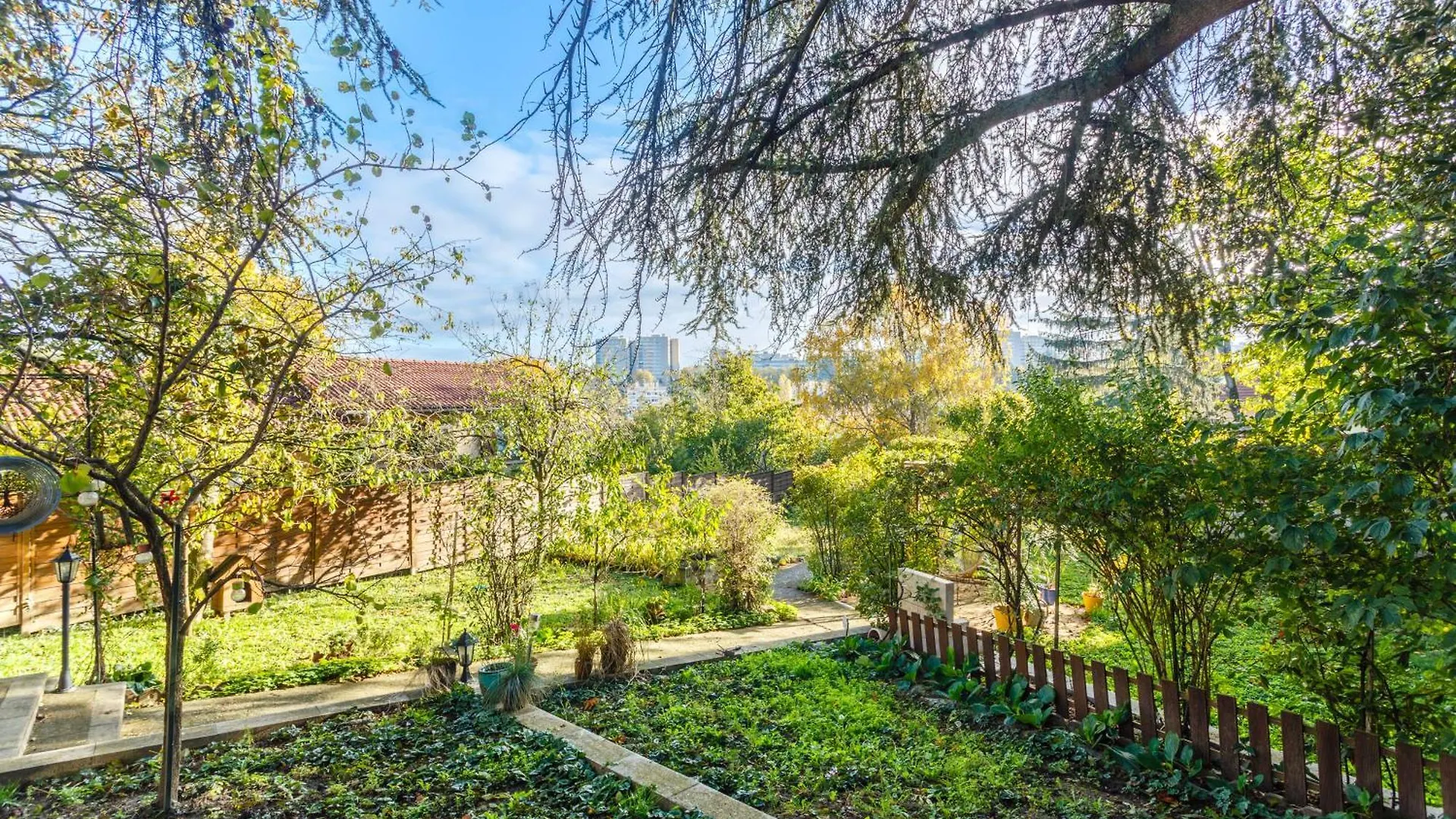 Les Magnolias Apartment Oullins Homestay